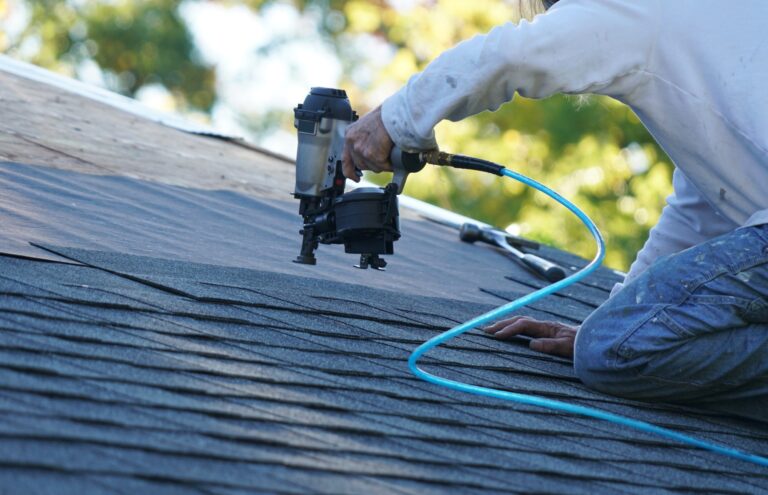 7 Common Errors with Home Roof Maintenance and How to Avoid Them