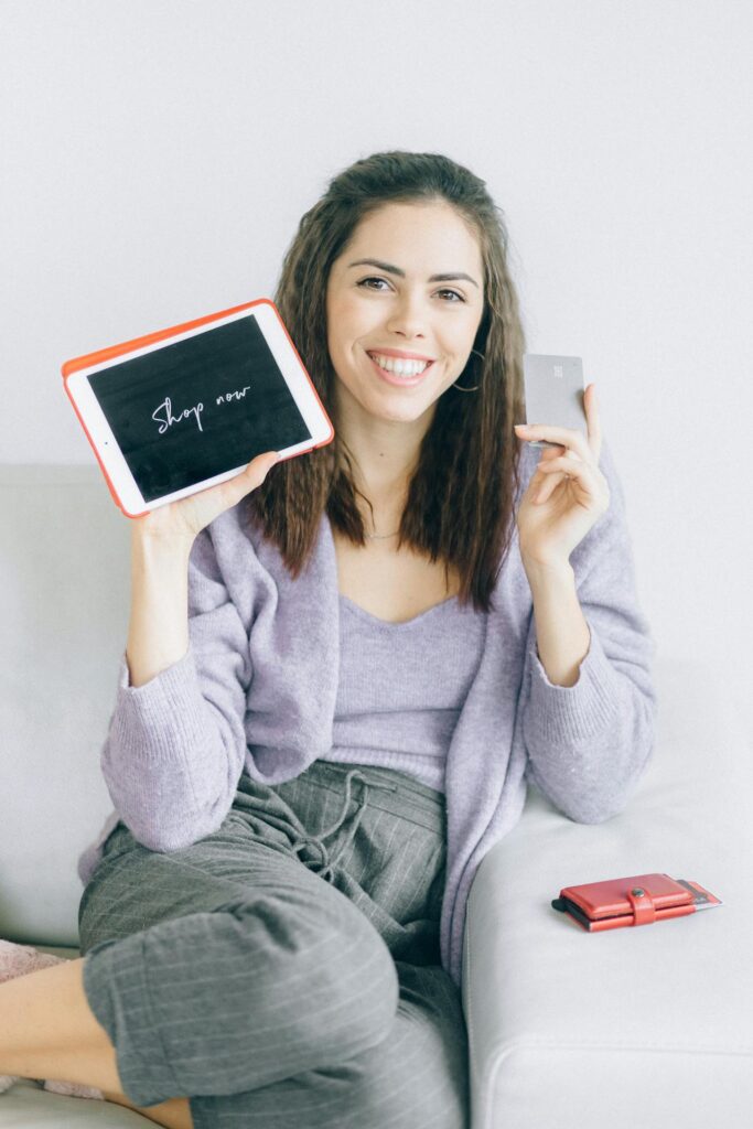 5 Reasons Why Your e-Commerce Website Isn’t Converting Visitors into Customers 1 e Commerce Website Visitors