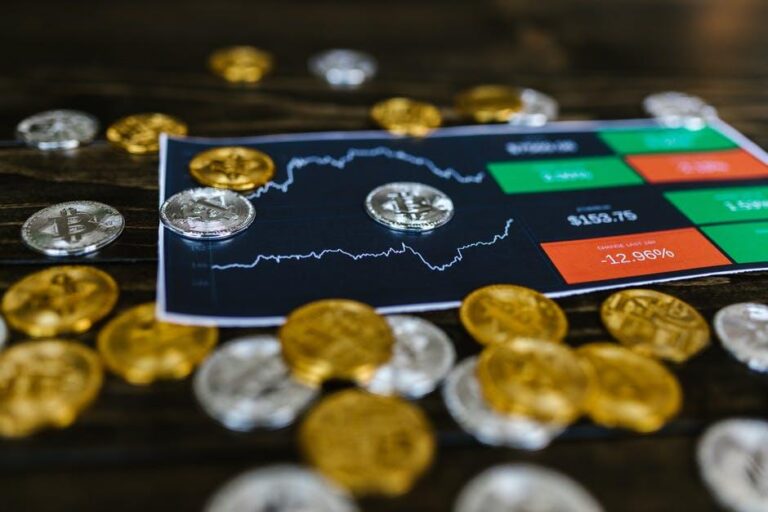 The Risks and Rewards of Cryptocurrency Investing for Dummies